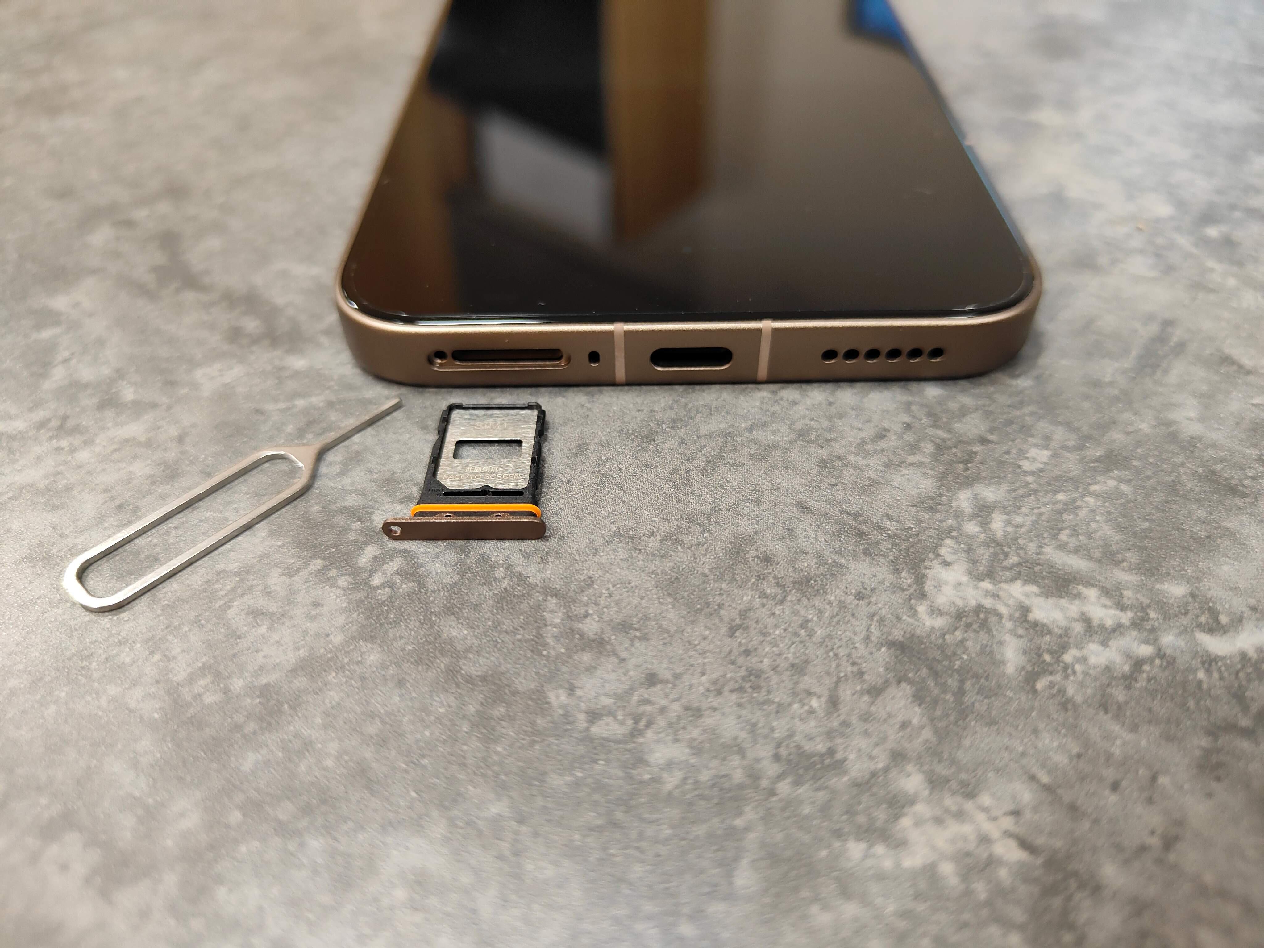 Xiaomi 15T Pro＿SIMトレー