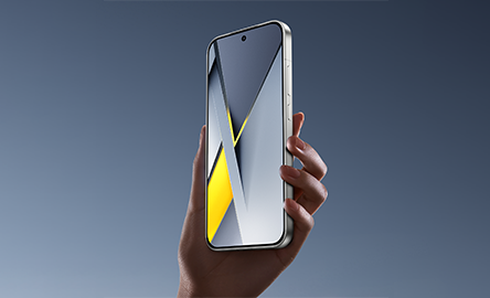 大容量バッテリー・急速充電・トリプルカメラ・eSIM対応