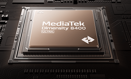 ハイエンド級の処理性能と 高精細大画面ディスプレイ