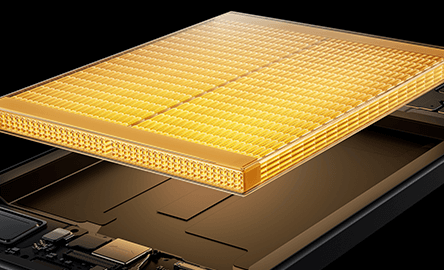 大容量バッテリーと おサイフケータイ対応で便利で安心